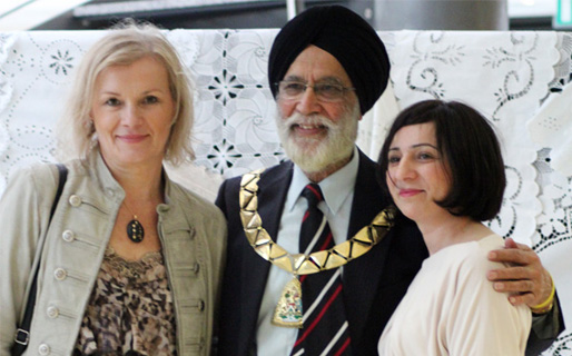 Recognition: Senada Besic, vice-chairwoman of Bosnia and Herzegovina Woman’s Forum in Sweden, Mayor of Brent, Councillor Harbhajan Singh and Sadida Trozic, manager of Bosnia and Herzegovina Community Advice Centre in Brent (Photo by Kani Ahmad Johnson)